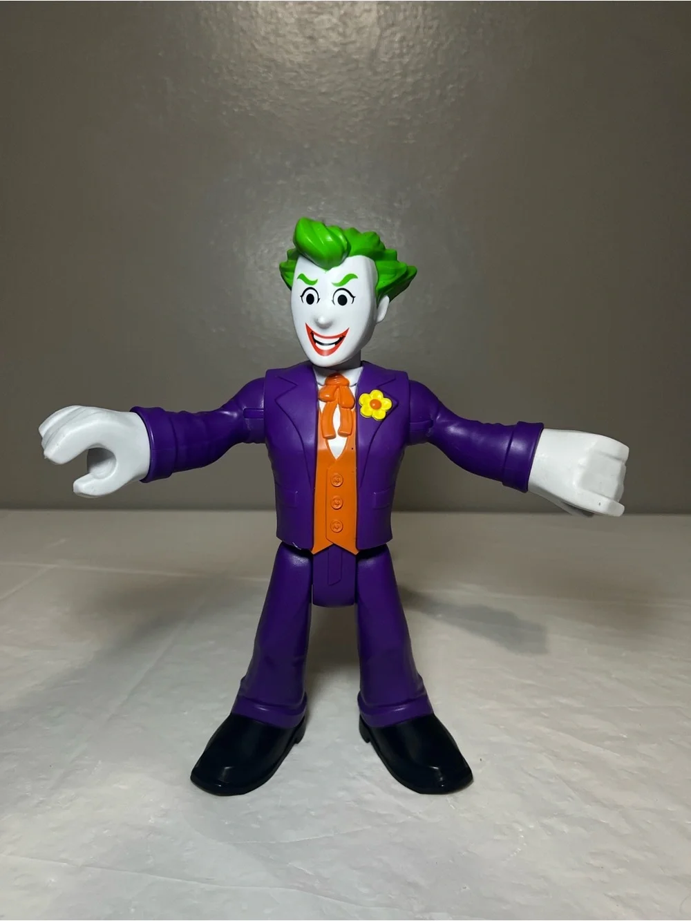 Fisher Price Imaginext XL Super Friends The Joker Batman DC Gotham City